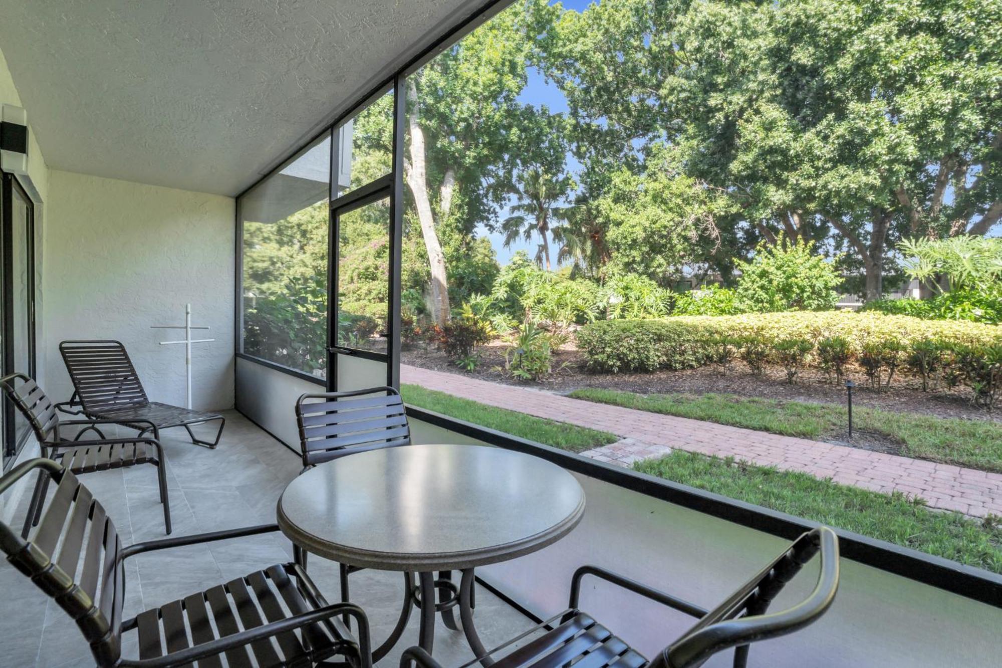 Park Shore Resort By Mike Z Rentals (Adults Only) North North Naples Exterior foto