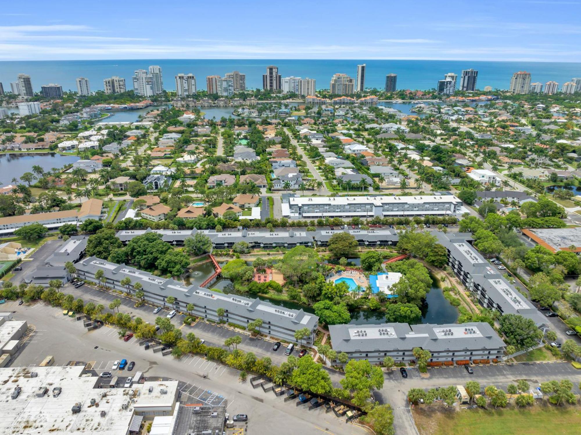 Park Shore Resort By Mike Z Rentals (Adults Only) North North Naples Exterior foto